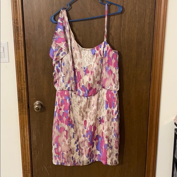 Jessica Simpson dress